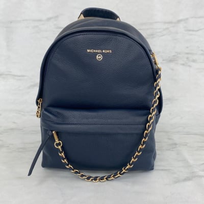 Mochila Michael Kors Slater mediana azul marino1