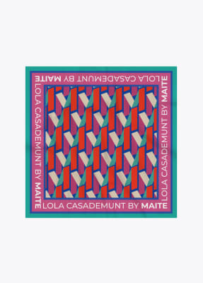 Pañuelo Lola Casademunt Satinago estampado geométrico1