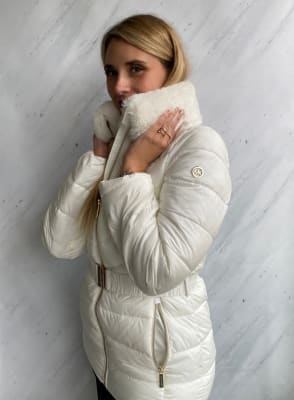 Parka Mujer Michael Kors blanca Cuello Peludo1