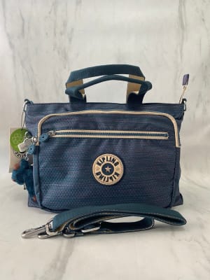 cartera Kipling crossbody Pomona azul tornasol1