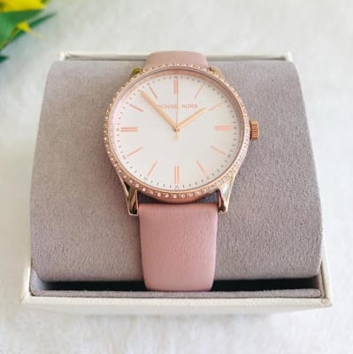 Reloj Michael Kors correa cuero Rosa pastel1