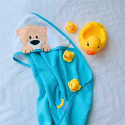 Toalla con capucha Mini me 75x75 oso calipso