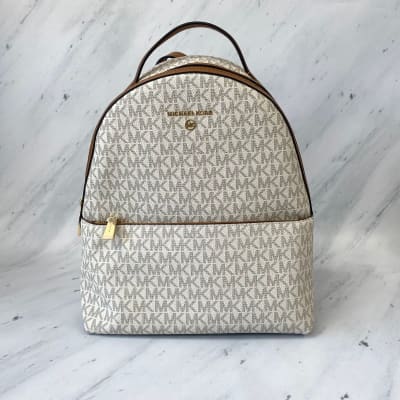 Mochila Michael Kors Valerie monograma vainilla1