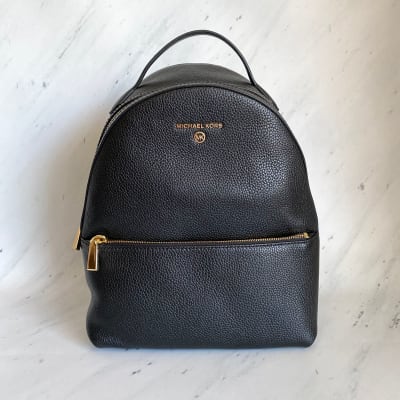 Mochila Michael Kors Valerie negro liso 1