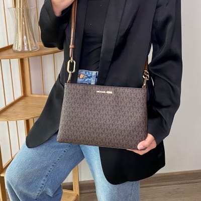 Cartera Michael Kors Crossbody Trisha monograma1