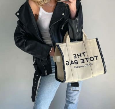 Bolso Marc Jacobs The Tote Bag Jacquard Medium Beige bordes negros1