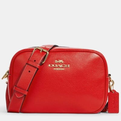 Cartera Coach Crossbody roja con detalles en dorados1