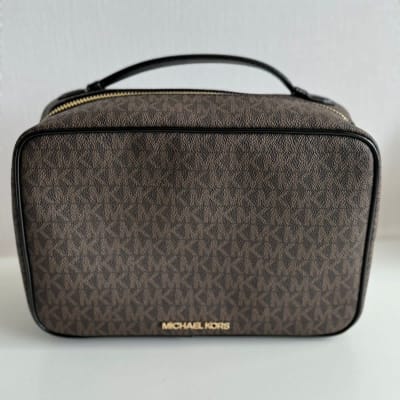 Cosmetiquero Michael Kors Monograma cafe1