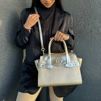 Cartera Michael Kors Crossbody Carmen Flap Satchel Dorado1