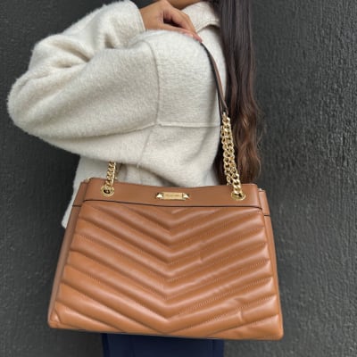 Cartera Michael Kors Tote Whitney Acolchado Camel