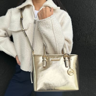 Cartera Michael Kors Jet Set Mini Tote Cuero dorado1