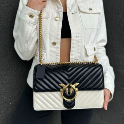 Cartera Pinko Multi Cuero Negro con Blanco1