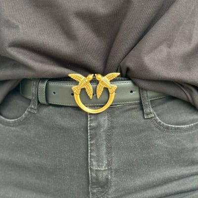 Cinturon Pinko negro hebilla  sinsajo dorado1