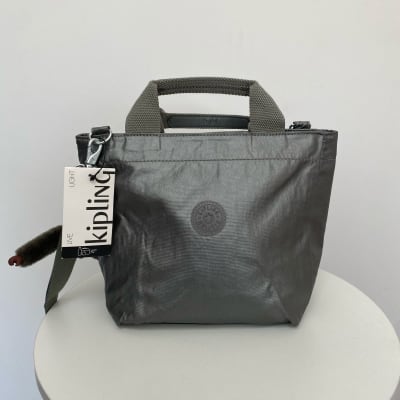 Lonchera Kipling Sheila gris metalico1