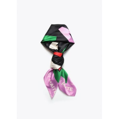 Pañuelo Lola Casademunt logotipado negro, verde, rojo y rosado