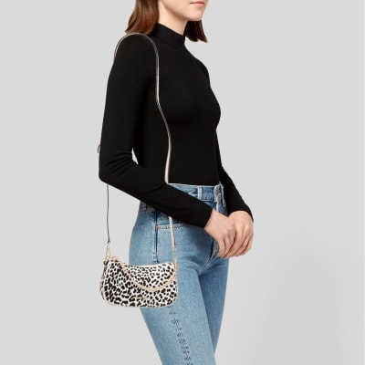 Cartera Michael Kors Carmela Print blanco y negro