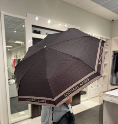 Paragua Michael Kors Monograma Negro