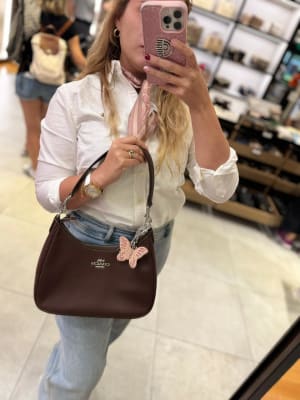 Cartera Coach Teri Hobo Cuero Cafe Moro + llavero1