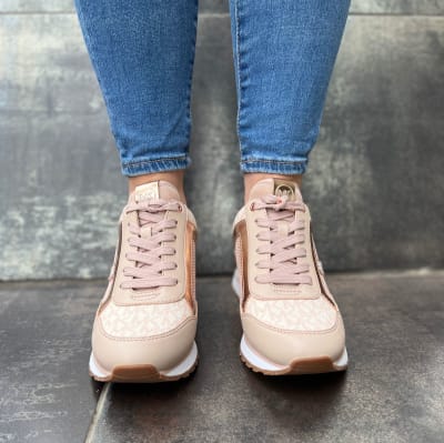 Zapatillas Michael Kors Maddy rosado letras lado rosegold brillante