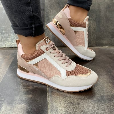Zapatillas Michael Kors Wilma rosadas monograma al costado1