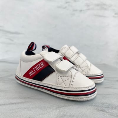 Zapatillas Tommy Hilfiger Kids blancas franjas rojo/azul marino1