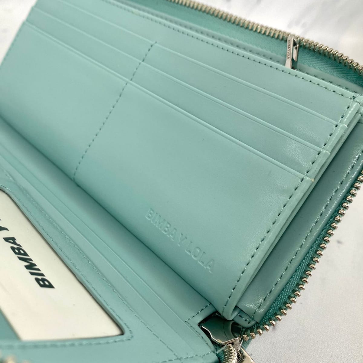 Billetera Bimba y Lola cuero letras celeste | Befashion