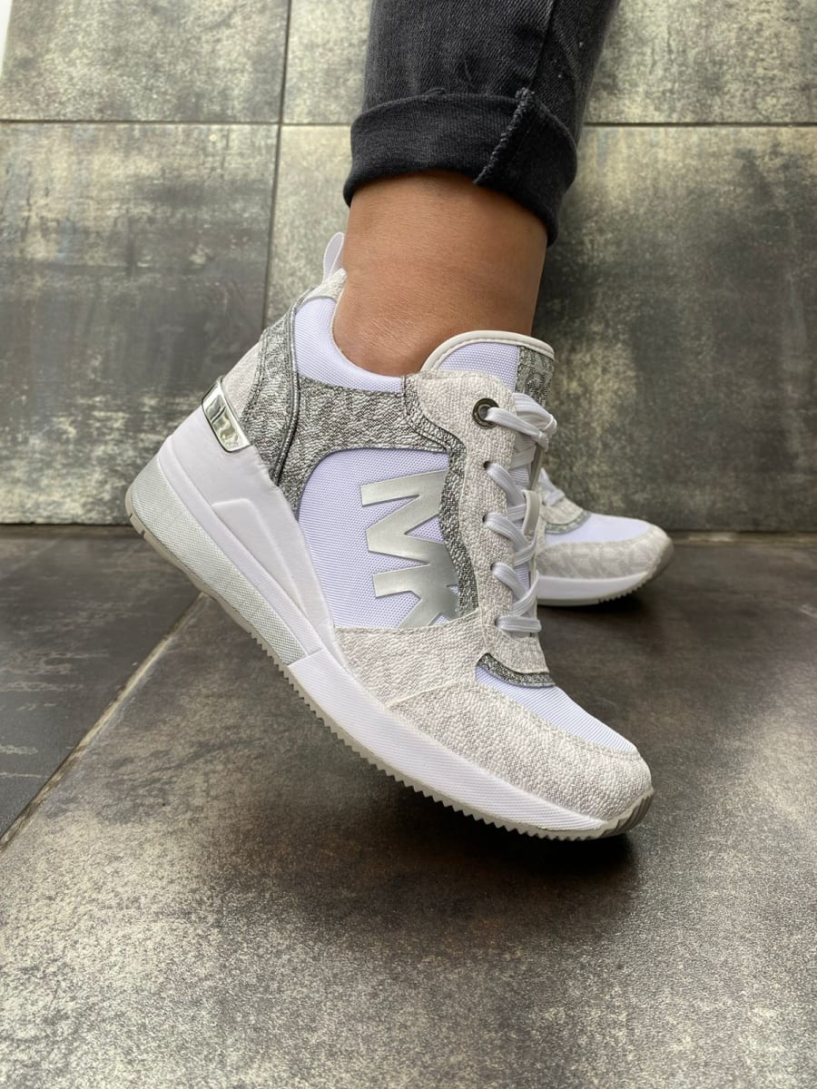 Chamarra Guess Mujer Verde Zapatillas Mujer Guess Las Mejores - Main Image