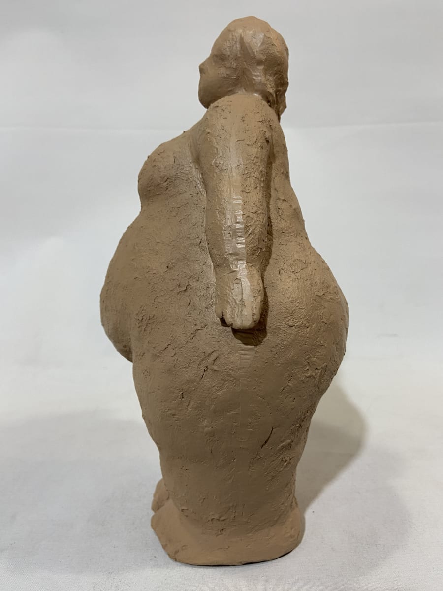 Mujer guatona de pie | La Batea Deco