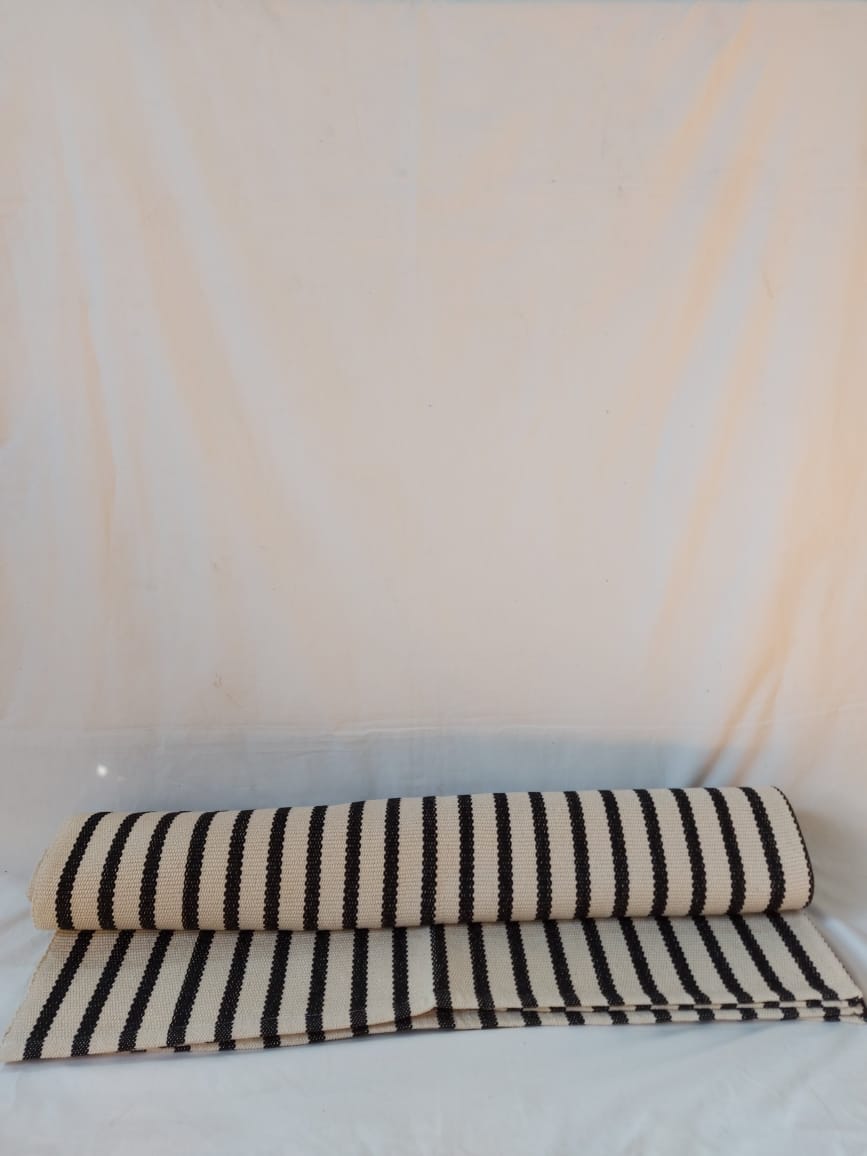 Alfombra Cruda Líneas Delgadas | La Batea Deco
