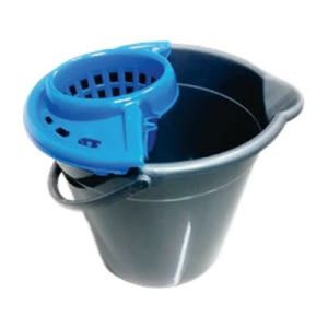 Balde portátil con estrujador