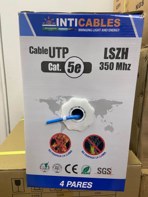 Cable U/UTP Cat5E interior 24AWG AZUL 305mt CCA LSZH