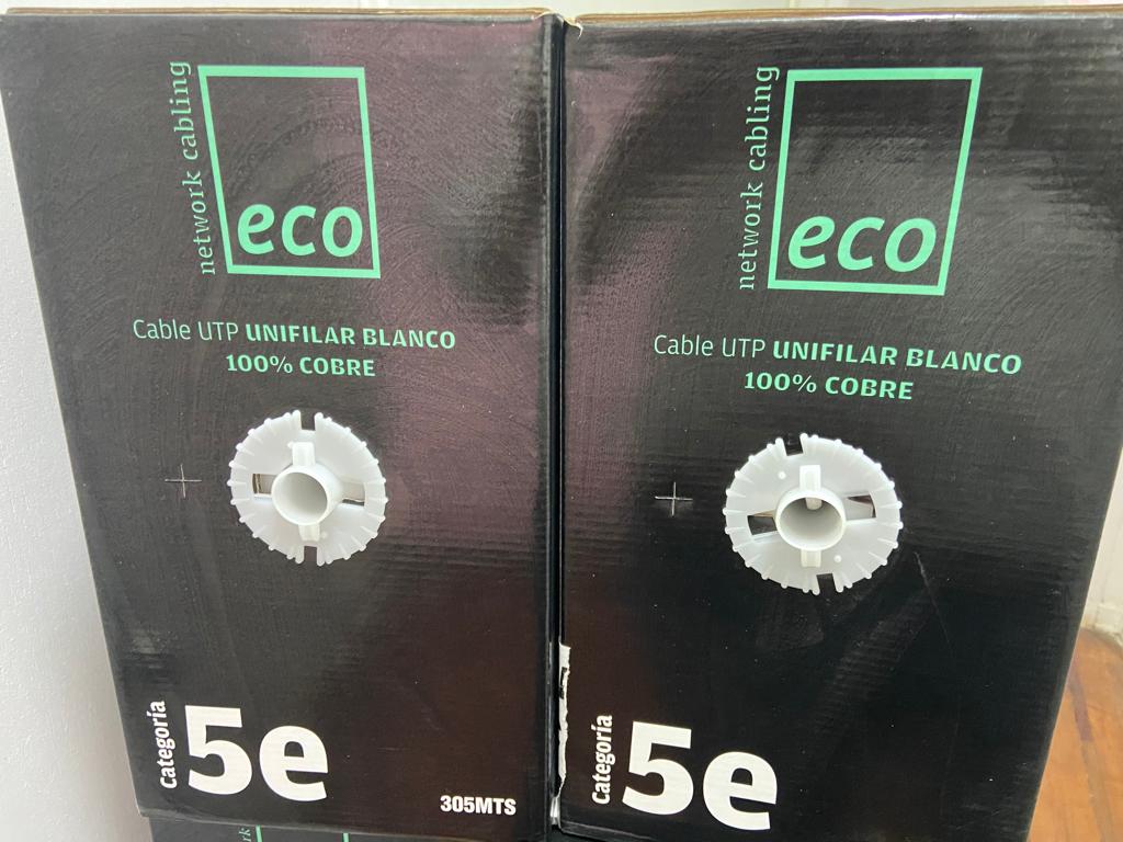 Cable UTP Cat5e 24AWG Blanco 305mts Interior2