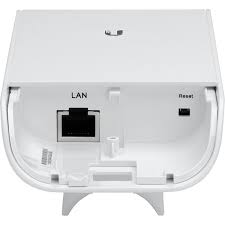 UBIQUITI Antena LOCOM5 5GHz 13dBi 23dBm 1-100-RJ45 inc-PoE24V 2x2 AIRMAX CPE/AP4