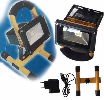 Foco Led Recargable Portatil 10W Transportable 12x8.5cm Foco Led Recargable Portatil 10W Transportable 12x8.5cm