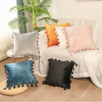 Funda Para Cojín Terciopelo Liso Con Borlas 45x45cm1