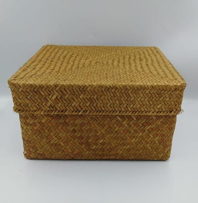 CAJA YUTE1