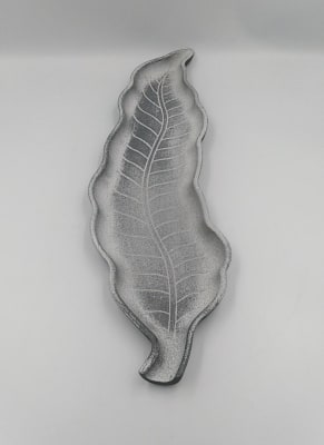 BANDEJA GRIS CON BLANCO HOJA ALARGADA CHICA1