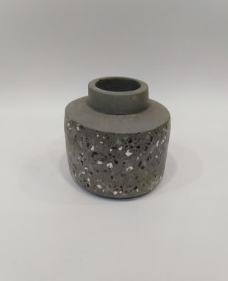 JARRON DE CEMENTO CON MANCHAS BLANCO Y NEGRO CHICO1