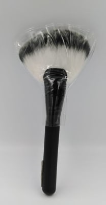 BROCHA MAQUILLAJE1