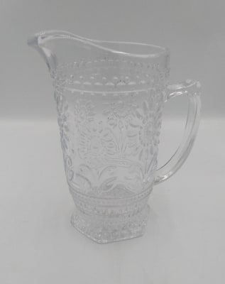 JARRA DE VIDRIO CON TALLADOS DE FLORES1