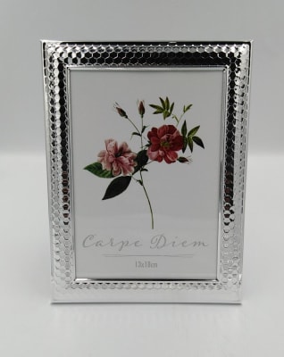 PORTA RETRATO METALICO PLATEADO HEXAGONOS 13X18CM1