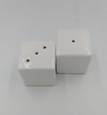 SET SALERO Y PIMIENTA DADOS1