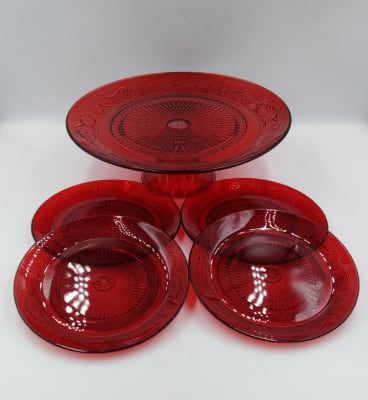 SET PLATO DE TORTA CON PLATOS ROJOS1