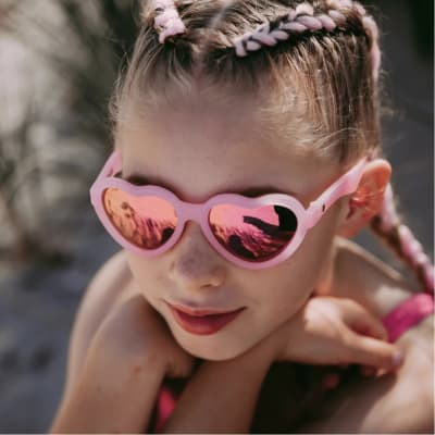 the influencer - pink transparent heart the influencer - pink transparent heart