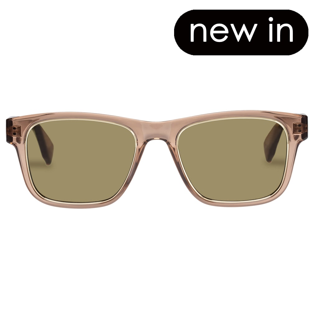 hamptons headout - pebble hamptons headout - pebble