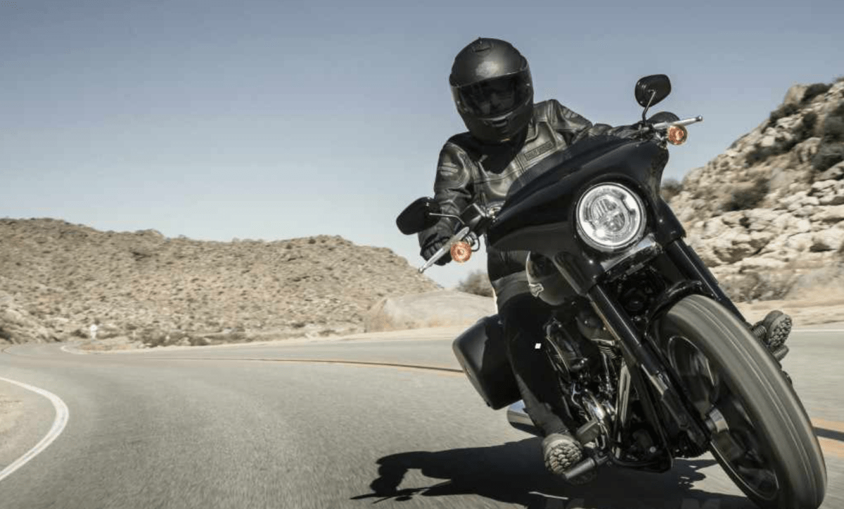 Harley Davidson SportGlide 107 (Rental Bikes) . G6