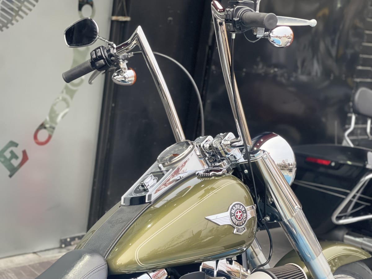 HARLEY DAVIDSON SOFTAIL FATBOY 20173