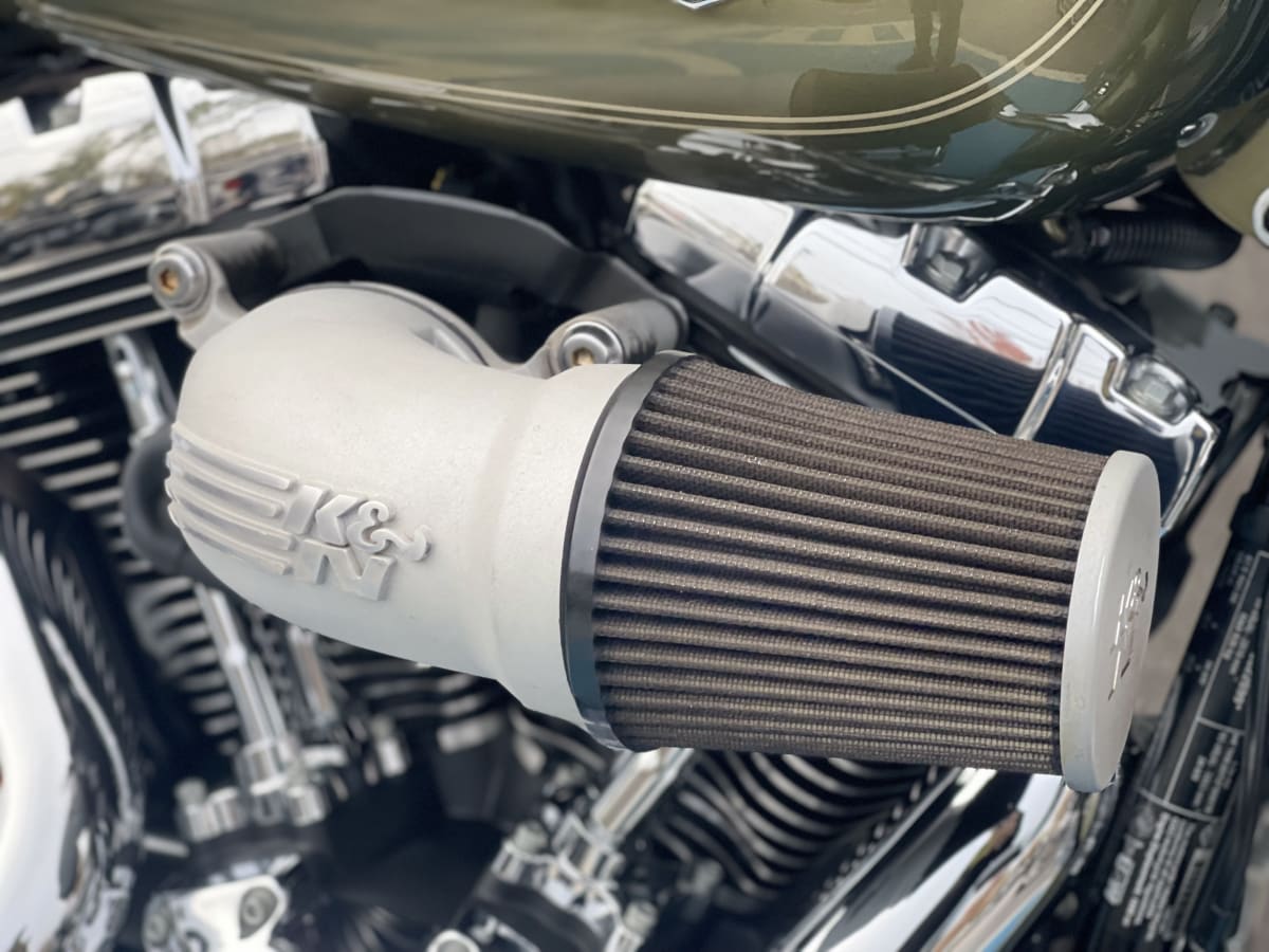 HARLEY DAVIDSON SOFTAIL FATBOY 20176