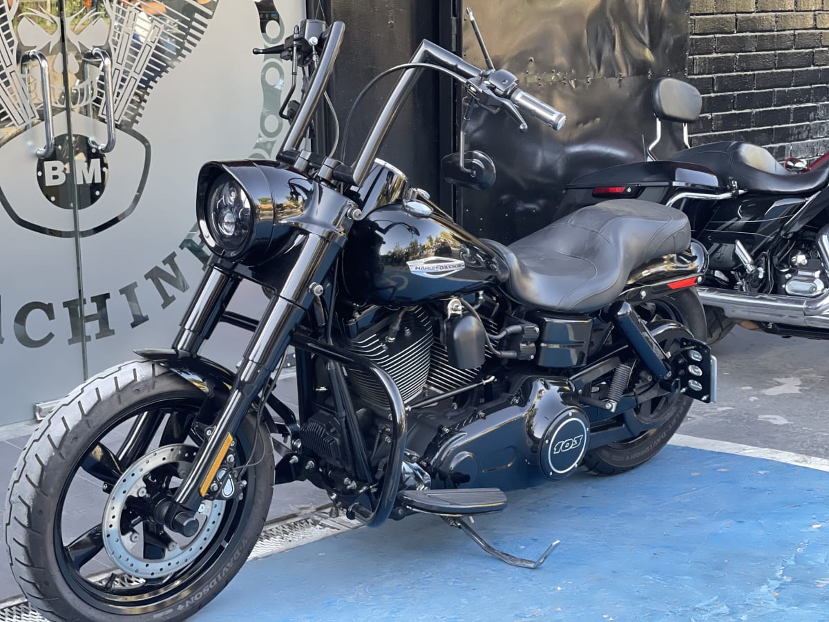 HARLEY DAVIDSON DYNA Switchback 20138