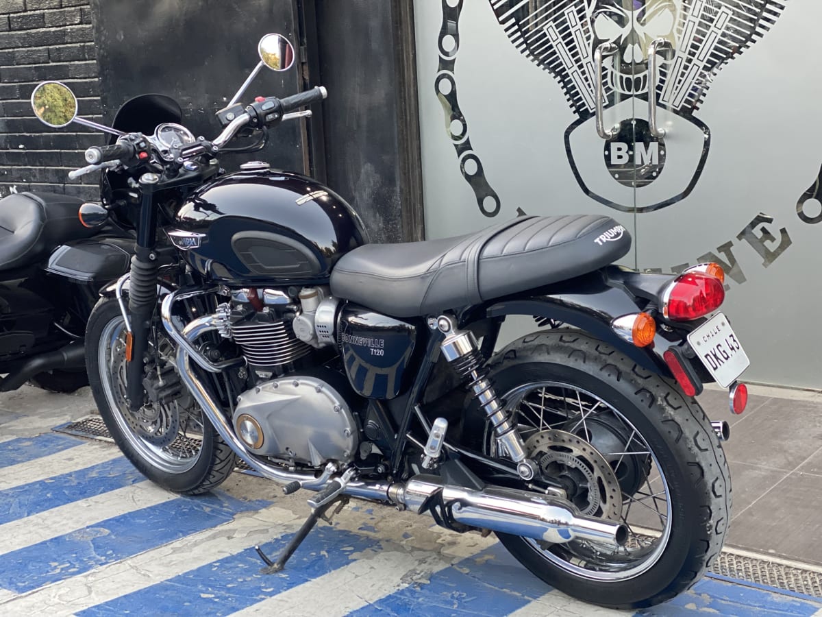 Triumph Bonneville T120 201710